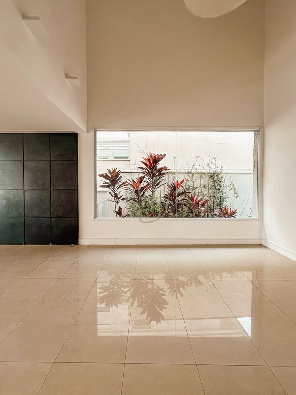 Casa com 4 Suítes no Residencial Jaguary - São José dos Campos - 