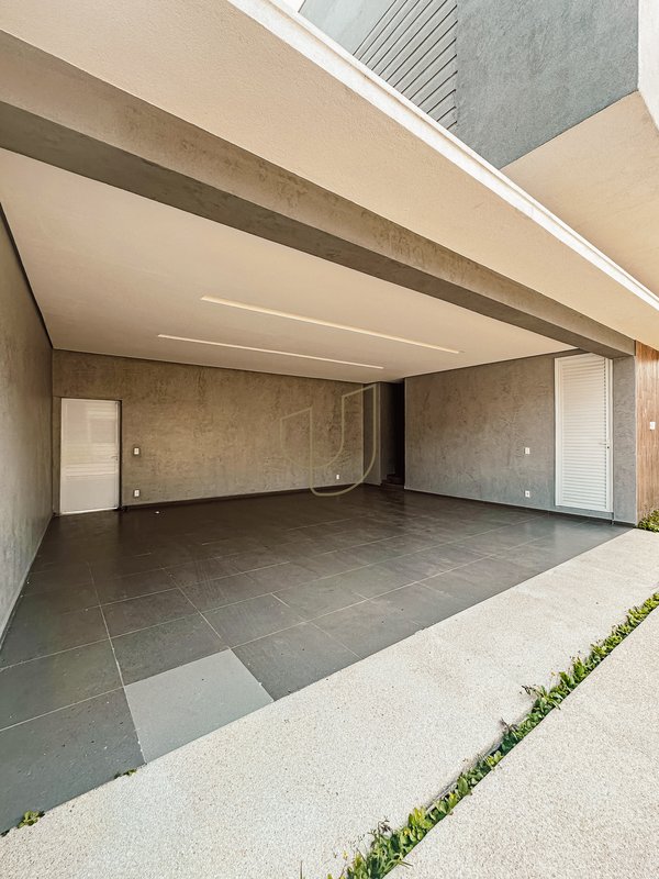 Casa com 4 Suítes no Residencial Jaguary - São José dos Campos - 