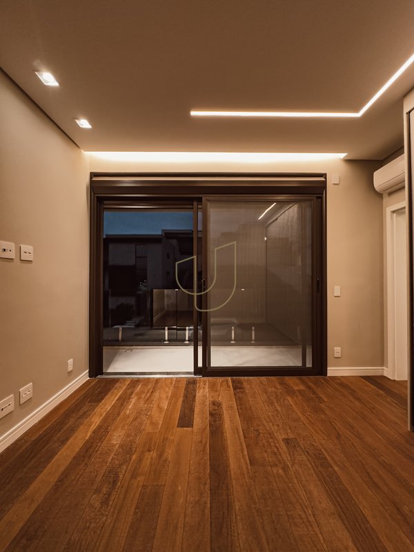 Casa com 4 Suítes no Alphaville I Av. Falcão Peregrino São José dos Campos - 