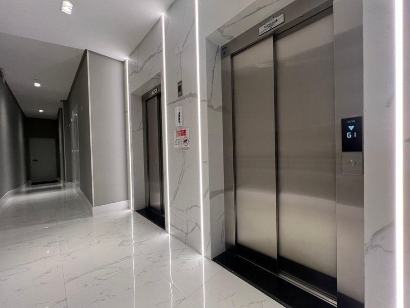Apartamento mobiliado no Residencial Sunset Boulevard Rua 406A Itapema - 