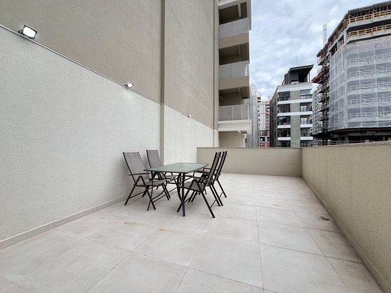 Apartamento mobiliado no Residencial Sunset Boulevard Rua 406A Itapema - 