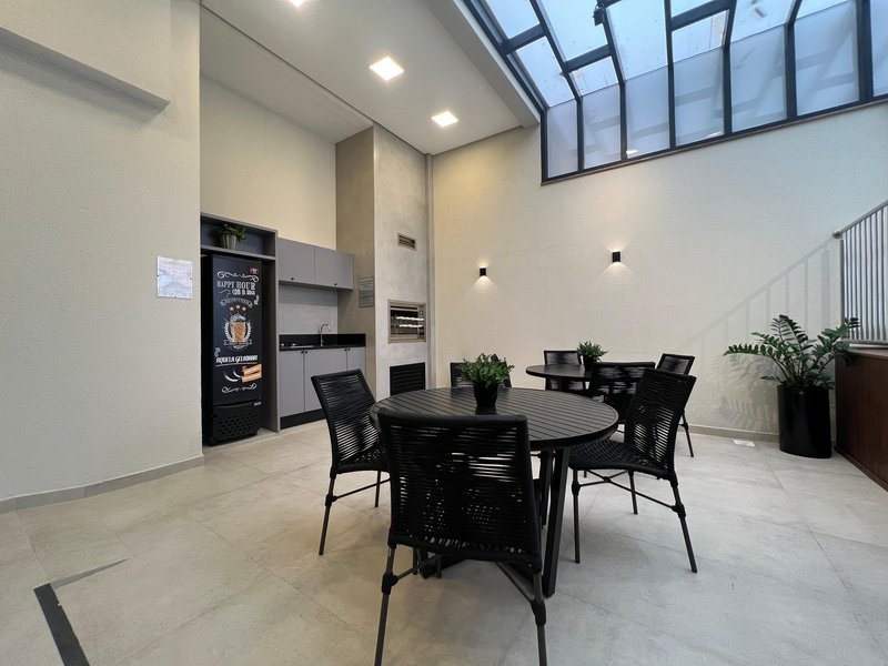Apartamento mobiliado no Residencial Sunset Boulevard Rua 406A Itapema - 