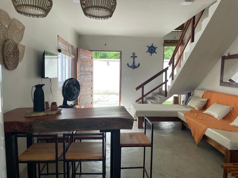 Casa de 2 dormitórios / mobiliado e decorado / 50 metros do mar Rua estrada da balsa  Porto Seguro - 