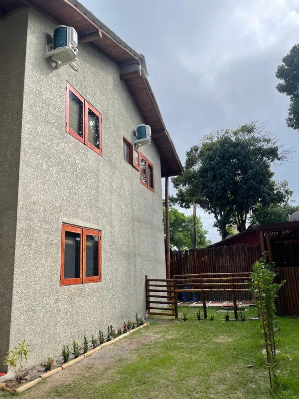 Casa de 2 dormitórios / mobiliado e decorado / 50 metros do mar Rua estrada da balsa  Porto Seguro - 