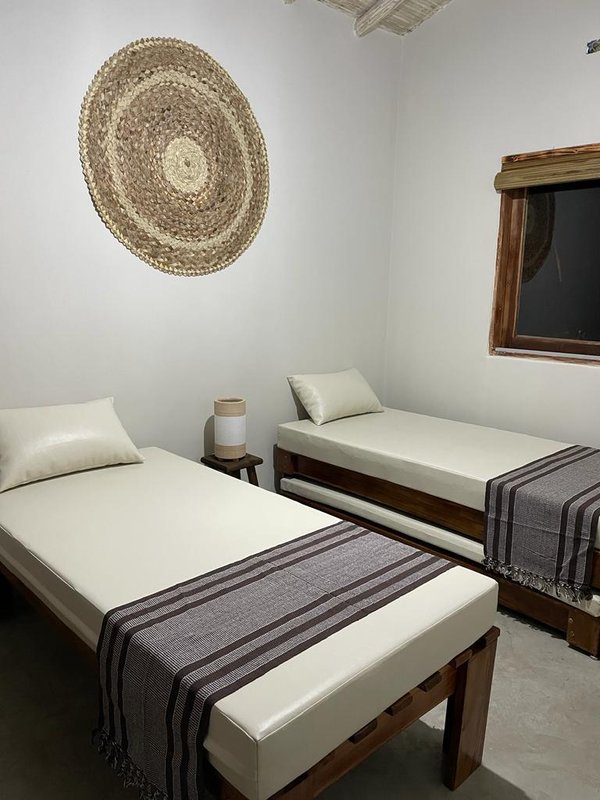 Casa de 2 dormitórios / mobiliado e decorado / 50 metros do mar Rua estrada da balsa  Porto Seguro - 