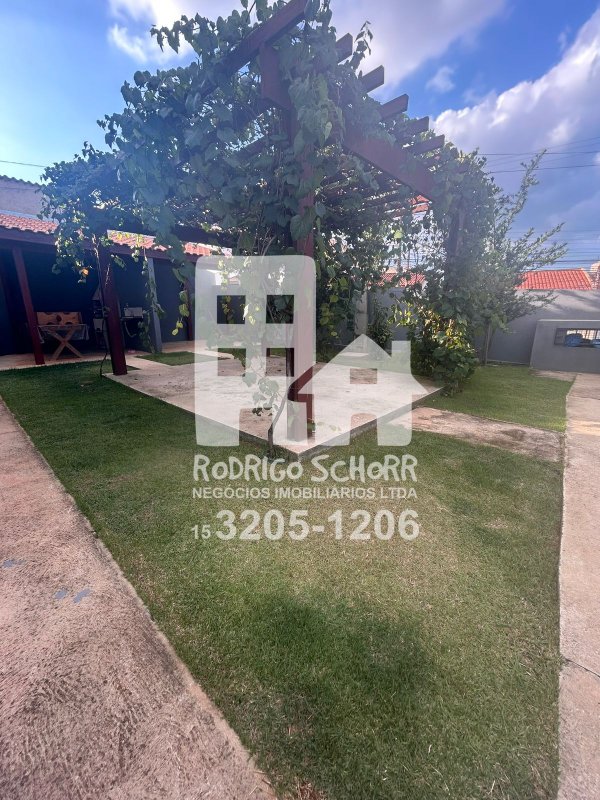 Sobrado à Venda –  R$ 200.000 Condomínio Jaqueline Bairro San Raphael  - Tatuí - 
