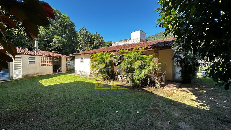 Casa central em Boiçucanga vila dos pescadores rua hilariaso crisologo de matos São Sebastião - 