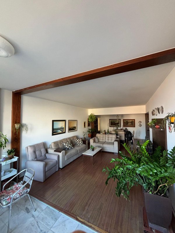APARTAMENTO 4 QUARTOS 2 SUÍTES ANDAR ALTO NASCENTE VARANDA 2 GARAGENS À VENDA NA BARRA! Rua Fernão de Magalhães Salvador - 