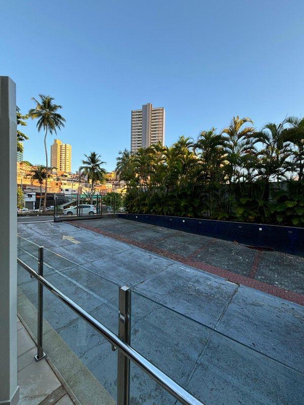 APARTAMENTO 4 QUARTOS 2 SUÍTES ANDAR ALTO NASCENTE VARANDA 2 GARAGENS À VENDA NA BARRA! Rua Fernão de Magalhães Salvador - 
