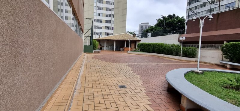More no aconchegante condomínio Dom Pedro Rua Manuel Sequeira e Sá São Paulo - 