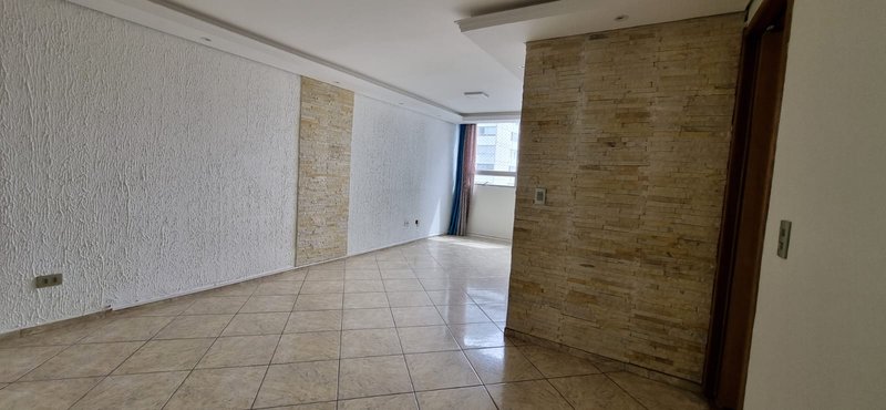 More no aconchegante condomínio Dom Pedro Rua Manuel Sequeira e Sá São Paulo - 