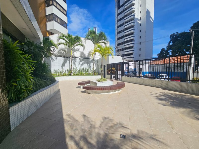 APARTAMENTO 3 SUÍTES VARANDA LAVABO PISCINA ACADEMIA 2 GARAGENS À VENDA NA GRAÇA!! Rua Manoel Barreto Salvador - 