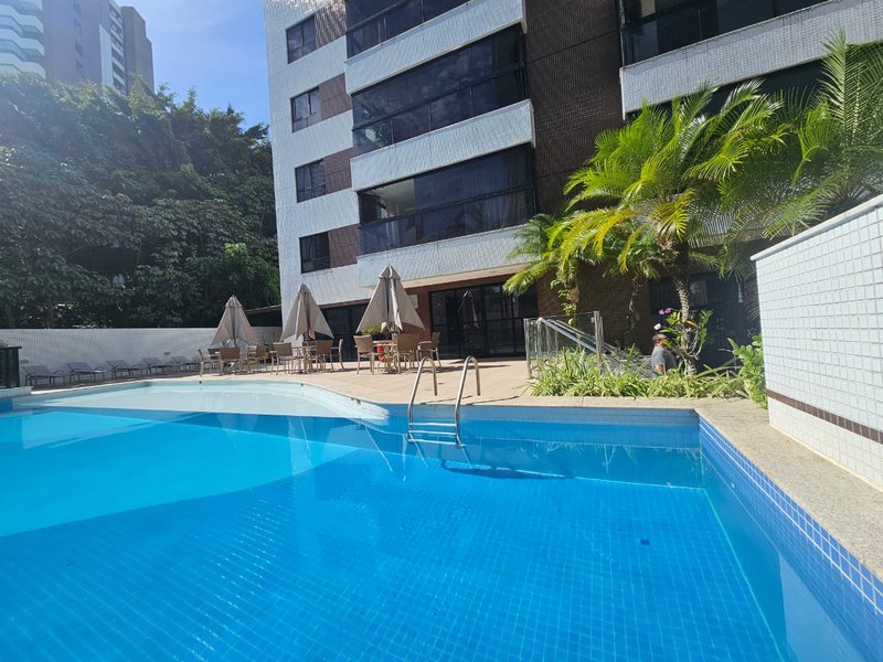 APARTAMENTO 3 SUÍTES VARANDA LAVABO PISCINA ACADEMIA 2 GARAGENS À VENDA NA GRAÇA!! Rua Manoel Barreto Salvador - 