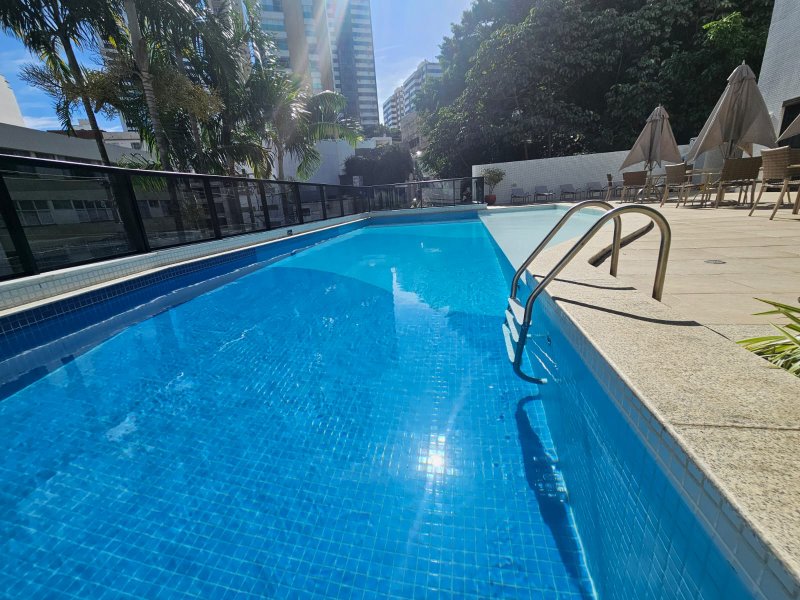 APARTAMENTO 3 SUÍTES VARANDA LAVABO PISCINA ACADEMIA 2 GARAGENS À VENDA NA GRAÇA!! Rua Manoel Barreto Salvador - 