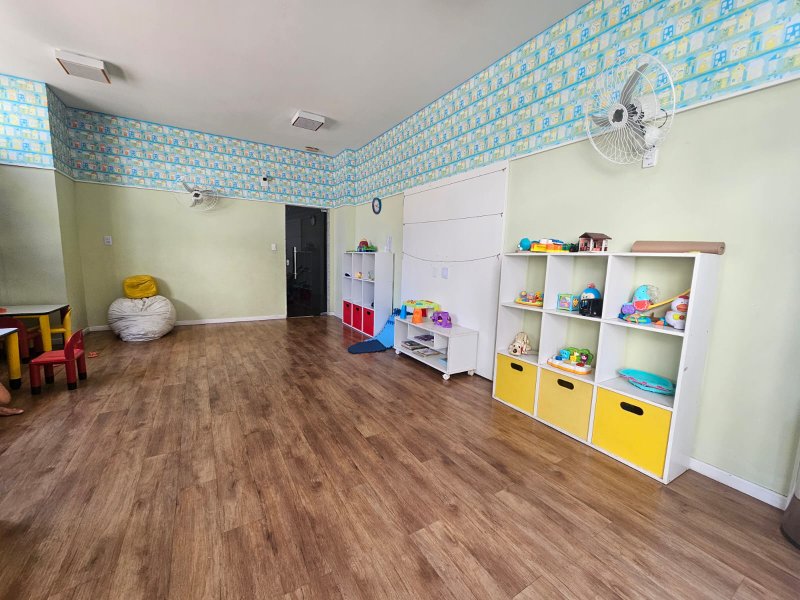 APARTAMENTO 3 SUÍTES VARANDA LAVABO PISCINA ACADEMIA 2 GARAGENS À VENDA NA GRAÇA!! Rua Manoel Barreto Salvador - 