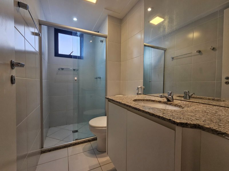 APARTAMENTO 3 SUÍTES VARANDA LAVABO PISCINA ACADEMIA 2 GARAGENS À VENDA NA GRAÇA!! Rua Manoel Barreto Salvador - 