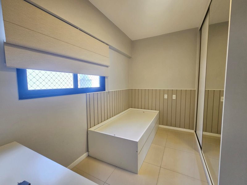 APARTAMENTO 3 SUÍTES VARANDA LAVABO PISCINA ACADEMIA 2 GARAGENS À VENDA NA GRAÇA!! Rua Manoel Barreto Salvador - 