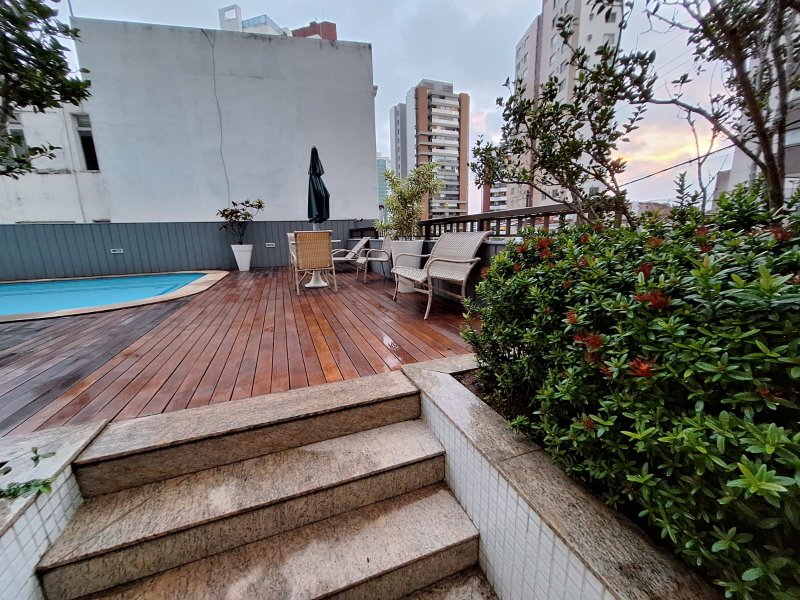APARTAMENTO 3 QUARTOS SUÍTE VARANDA PISCINA ACADEMIA ELEVADOR 2 GARAGENS À VENDA NA GRAÇA! Rua Santa Rita de Cássia Salvador - 