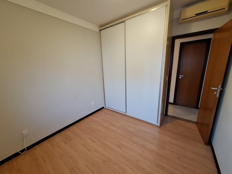 APARTAMENTO 3 QUARTOS SUÍTE VARANDA PISCINA ACADEMIA ELEVADOR 2 GARAGENS À VENDA NA GRAÇA! Rua Santa Rita de Cássia Salvador - 