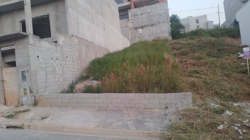 TERRENO NO JARDIM DOS ABREUS ESCRITURADO - Caieiras - 