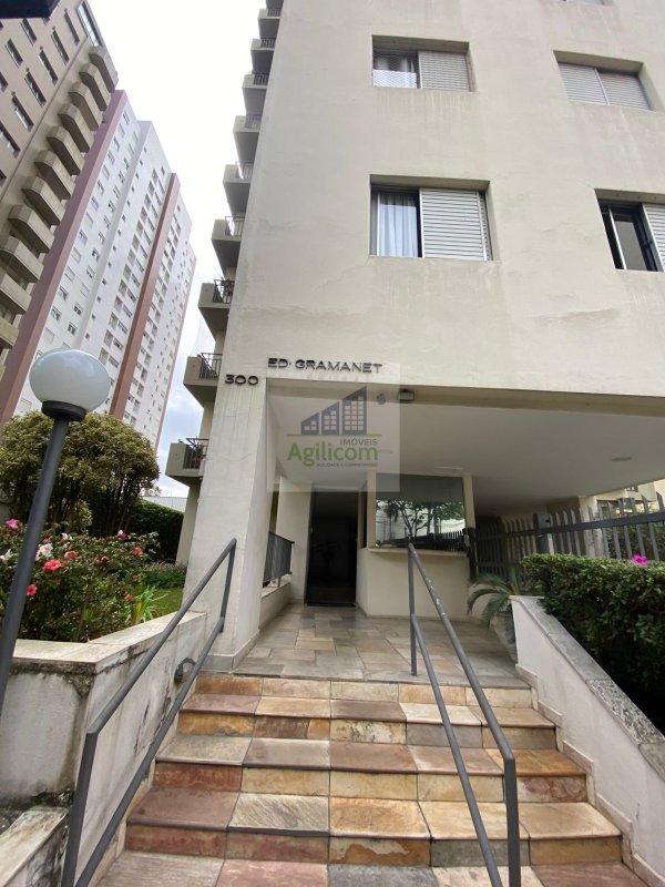 APARTAMENTO À VENDA E PARA LOCAÇÃO NO BROOKLIN COM 2 DORMITÓRIOS E 1 VAGA Rua Guararapes São Paulo - 