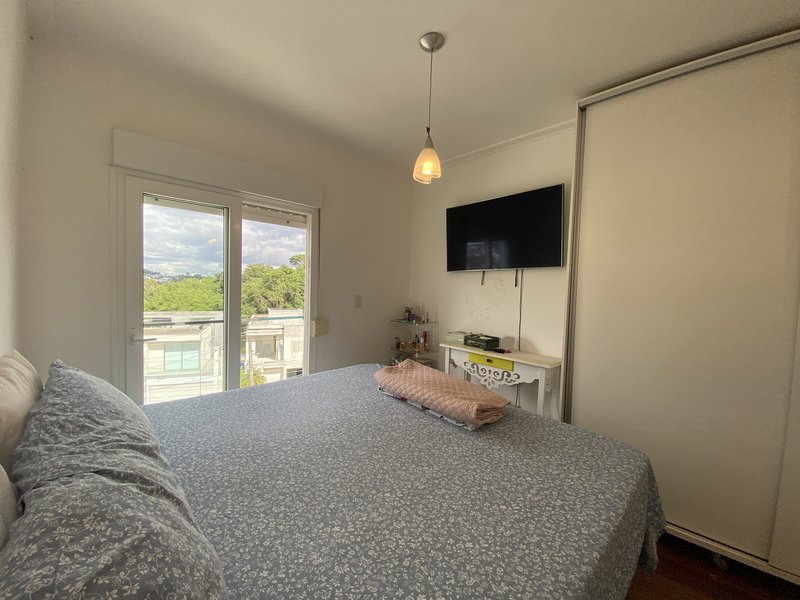 CASA MOBILIADA NO CONDOMÍNIO ARUJAZINHO 5 DISPONÍVEL PARA LOCAÇÃO!!! - Arujá - 