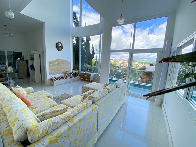 CASA MOBILIADA NO CONDOMÍNIO ARUJAZINHO 5 DISPONÍVEL PARA LOCAÇÃO!!! - Arujá - 