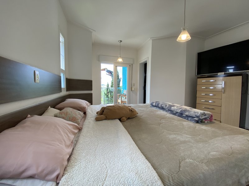 CASA MOBILIADA NO CONDOMÍNIO ARUJAZINHO 5 DISPONÍVEL PARA LOCAÇÃO!!! - Arujá - 