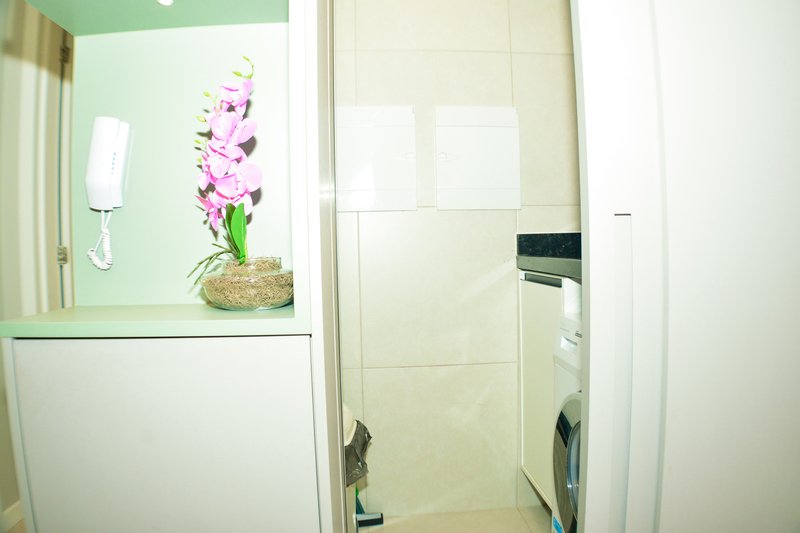 APARTAMENTO QUARTO E SALA VARANDA ELEVADOR PISCINA ACADEMIA GARAGEM LOCAÇÃO NA BARRA!!! Rua Alfredo Magalhães Salvador - 
