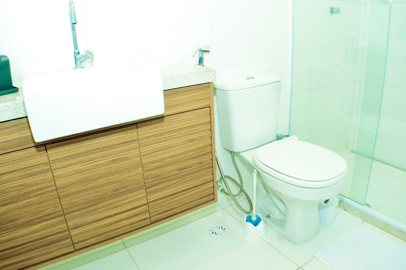 APARTAMENTO QUARTO E SALA VARANDA ELEVADOR PISCINA ACADEMIA GARAGEM LOCAÇÃO NA BARRA!!! Rua Alfredo Magalhães Salvador - 