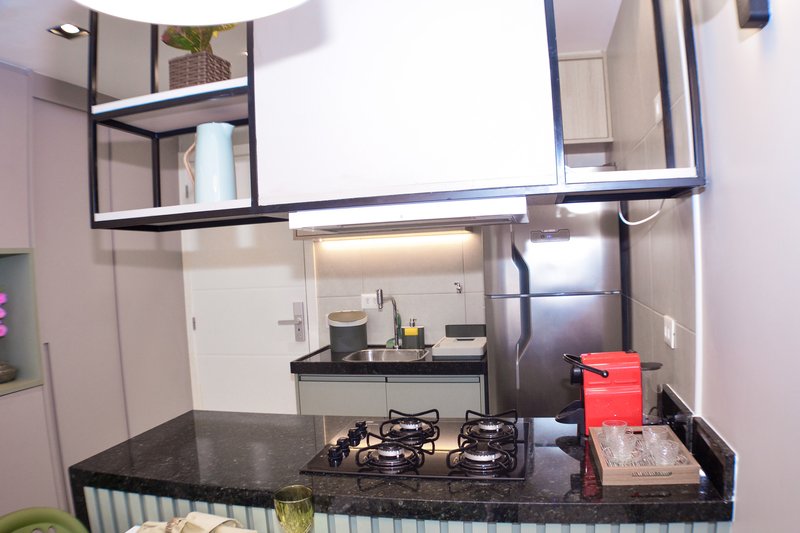 APARTAMENTO QUARTO E SALA VARANDA ELEVADOR PISCINA ACADEMIA GARAGEM LOCAÇÃO NA BARRA!!! Rua Alfredo Magalhães Salvador - 