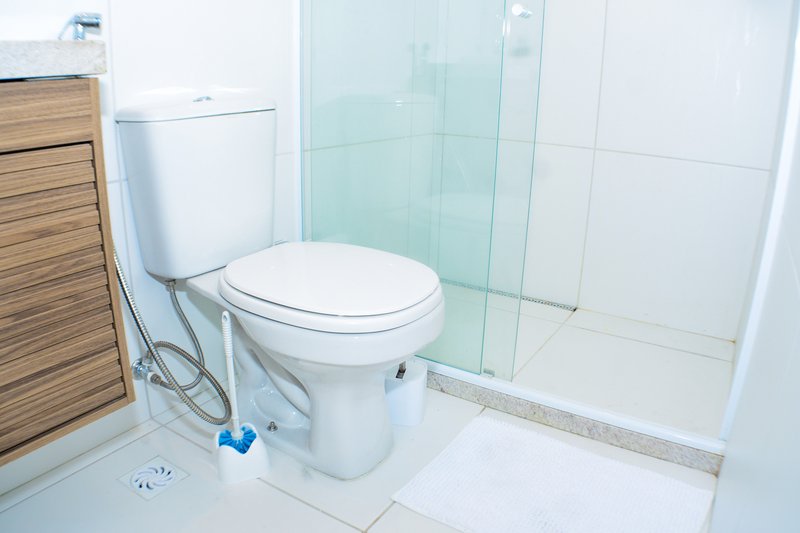 APARTAMENTO QUARTO E SALA VARANDA ELEVADOR PISCINA ACADEMIA GARAGEM LOCAÇÃO NA BARRA!!! Rua Alfredo Magalhães Salvador - 