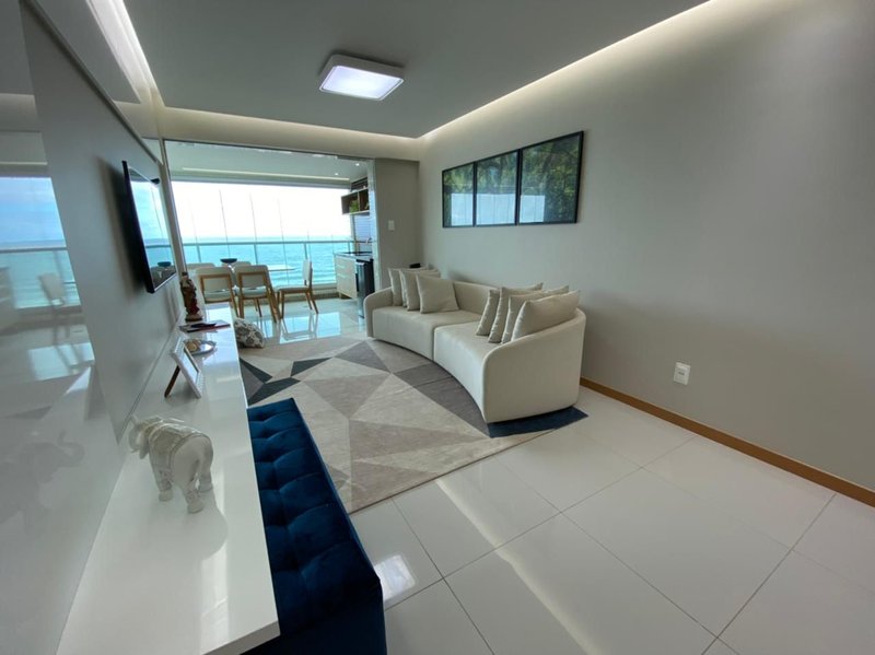 APARTAMENTO TRES QUARTOS VARANDA, ELEVADOR PISCINA, 3 GARAGENS SOLTAS!! Rua Rodrigues Dórea Salvador - 
