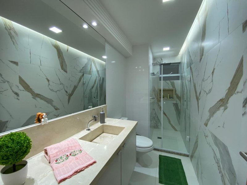 APARTAMENTO TRES QUARTOS VARANDA, ELEVADOR PISCINA, 3 GARAGENS SOLTAS!! Rua Rodrigues Dórea Salvador - 