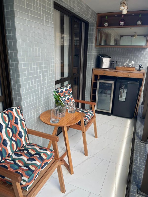 APARTAMENTO 1/4 SALA VARANDA ELEVADOR PISCINA ACADEMIA GARAGEM VENDA E LOCAÇÃO NA BARRA!!! Avenida Almirante Marques de Leão Salvador - 