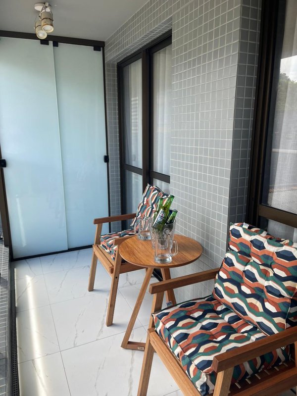 APARTAMENTO 1/4 SALA VARANDA ELEVADOR PISCINA ACADEMIA GARAGEM VENDA E LOCAÇÃO NA BARRA!!! Avenida Almirante Marques de Leão Salvador - 