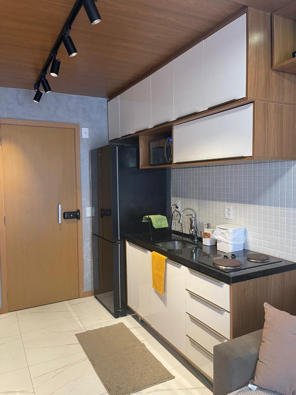 APARTAMENTO 1/4 SALA VARANDA ELEVADOR PISCINA ACADEMIA GARAGEM VENDA E LOCAÇÃO NA BARRA!!! Avenida Almirante Marques de Leão Salvador - 