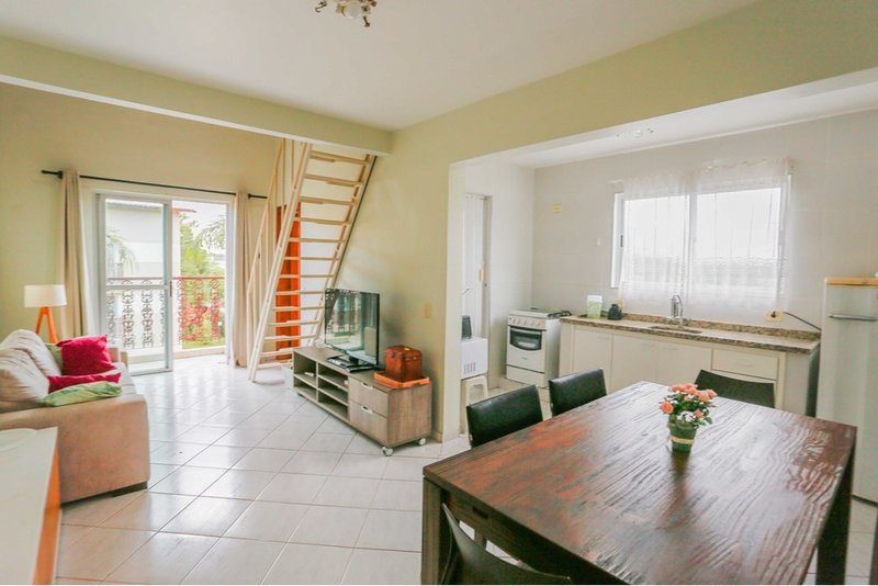Apartamento À Venda, 59m - 2 Dorm. 2 Suítes - R$ 250.000 -Pró-Vida- Araçoiaba da Serra SP Estr. Dr. Celso Charuri Araçoiaba da Serra - 