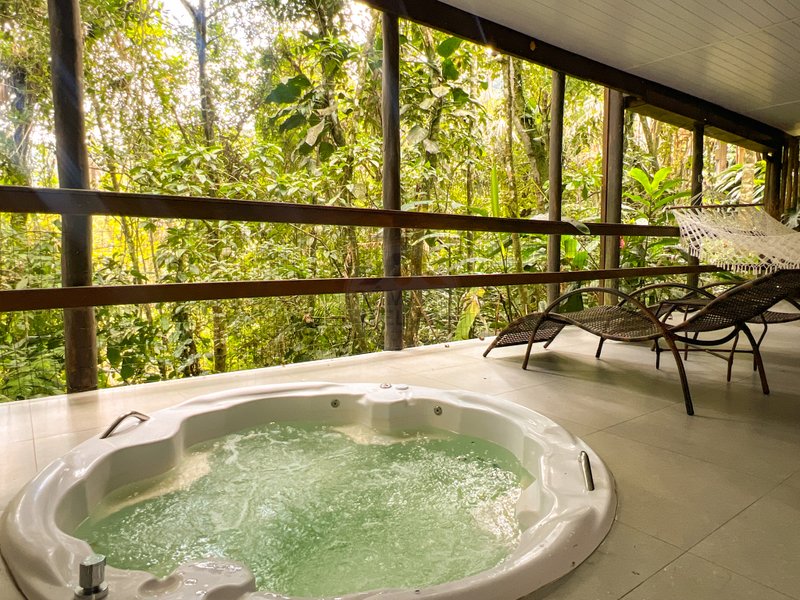 Refúgio em meio a natureza, Casa em condomínio na Praia de Juquehy - LOCAÇÃO ANUAL - São Sebastião - 