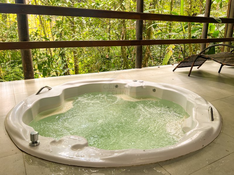 Refúgio em meio a natureza, Casa em condomínio na Praia de Juquehy - LOCAÇÃO ANUAL - São Sebastião - 