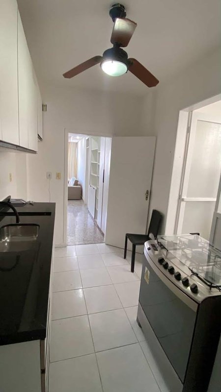 APARTAMENTO 2 QUARTOS VARANDA VISTA MAR NASCENTE DEPENDÊNCIA GARAGEM À VENDA NA BARRA! Avenida Princesa Isabel Salvador - 