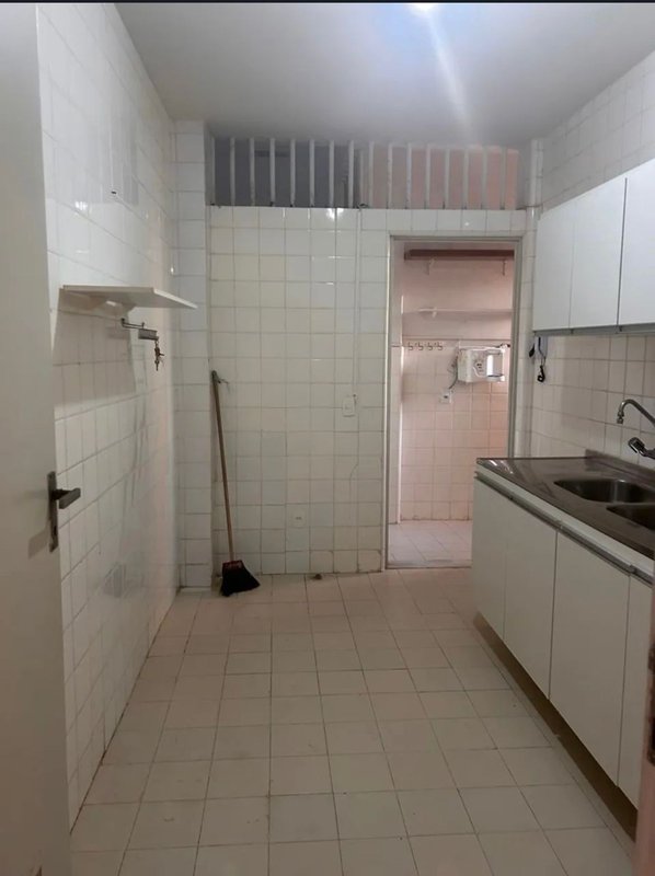 DOIS QUARTOS NA BARRA COM DEPENDENCIA PARA  ALUGAR Rua Afonso Celso Salvador - 