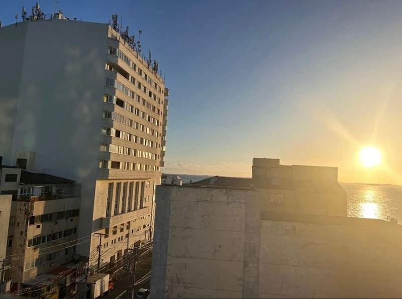 DOIS QUARTOS NA BARRA COM DEPENDENCIA PARA  ALUGAR Rua Afonso Celso Salvador - 
