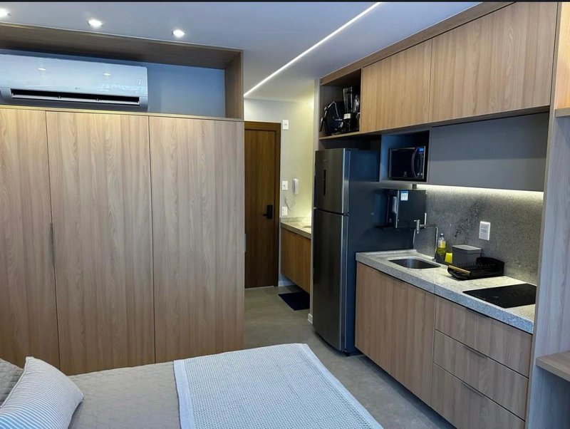 STUDIO COMPLETO PARA LOCAÇÃO CORREDOR DA VITORIA Avenida Sete de Setembro Salvador - 