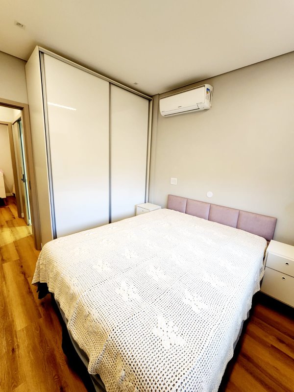 Venda casa de condomínio alto padrão Rua Sabiá Santana de Parnaíba - 