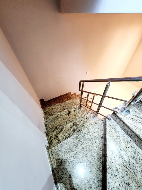 Venda casa de condomínio alto padrão Rua Sabiá Santana de Parnaíba - 