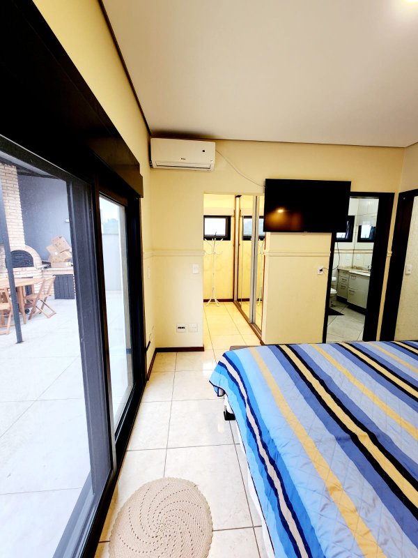 Venda casa de condomínio alto padrão Rua Sabiá Santana de Parnaíba - 