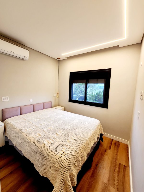 Venda casa de condomínio alto padrão Rua Sabiá Santana de Parnaíba - 
