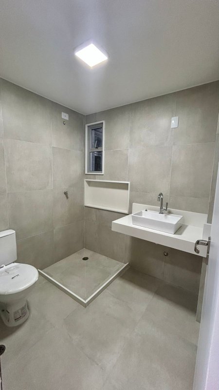 Apartamento à venda com 3 quartos sendo uma suíte, 120m² área útil por R$ 850.000,00 Rua Setúbal Recife - 