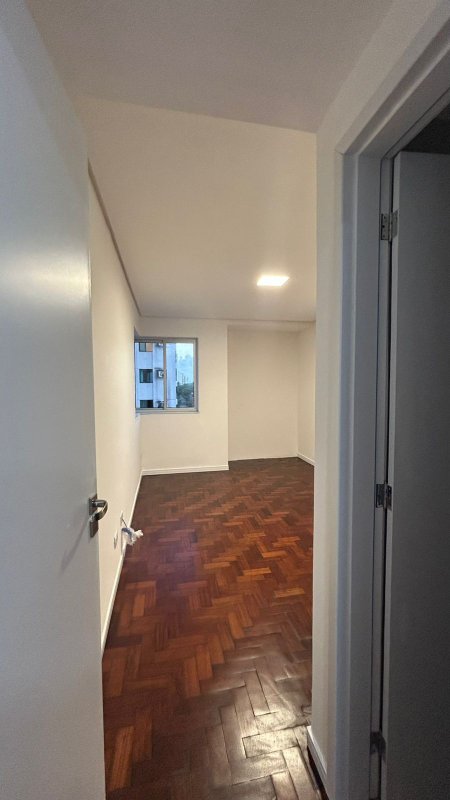 Apartamento à venda com 3 quartos sendo uma suíte, 120m² área útil por R$ 850.000,00 Rua Setúbal Recife - 